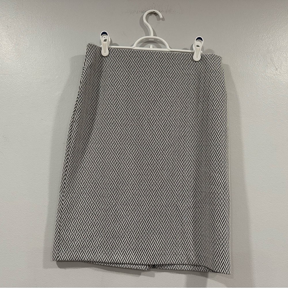 Roz Ali Textured Knit Elastic Geo Knee Length Pencil Skirt Medium M